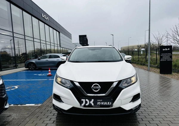 Nissan Qashqai cena 79800 przebieg: 61455, rok produkcji 2019 z Gdańsk małe 211